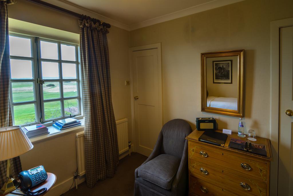 Hotel Greywalls & Chez Roux 5*